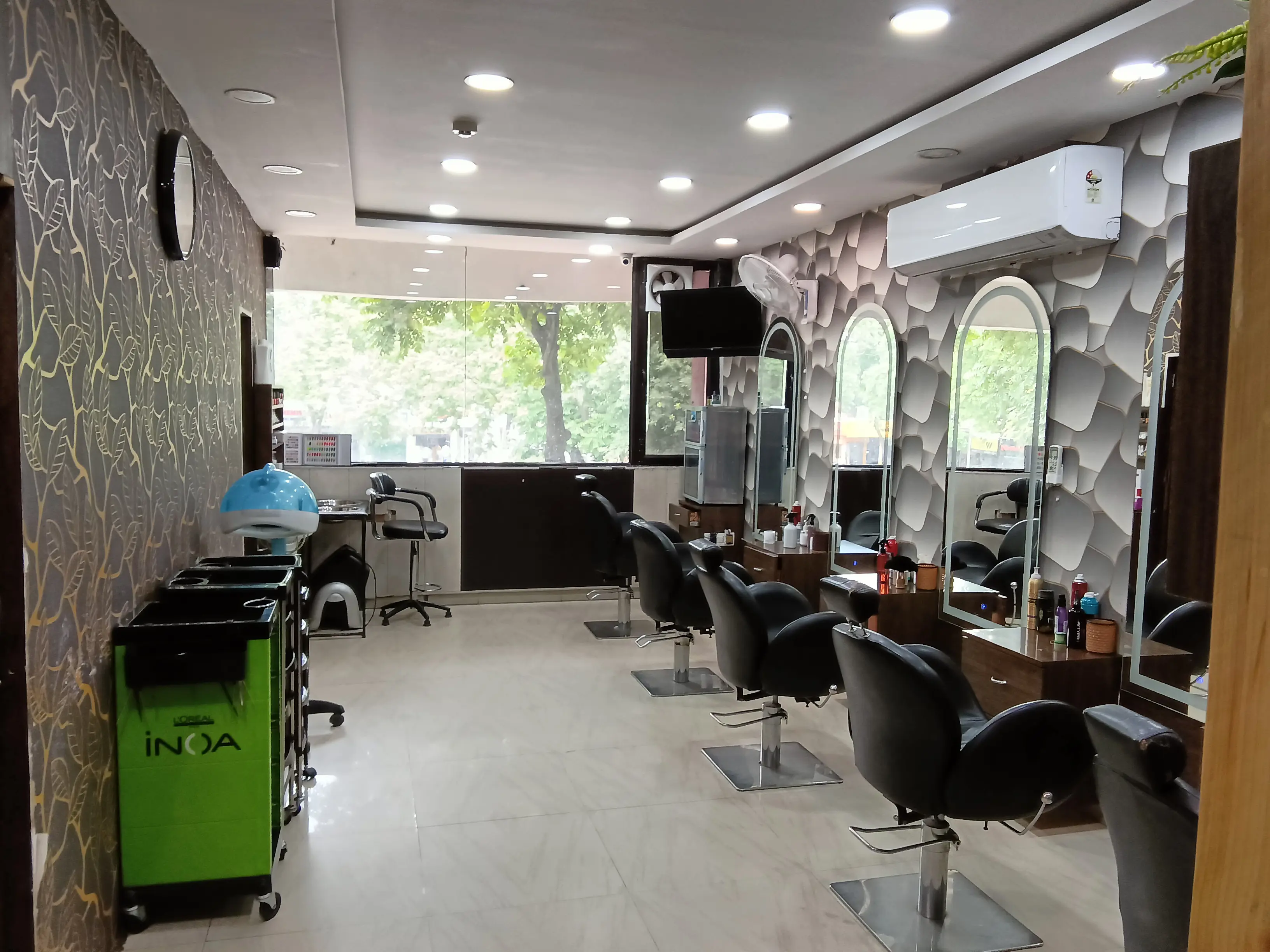 Business image 4