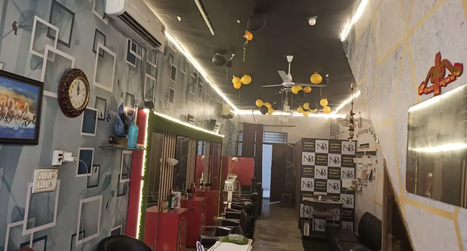 Natural beauty Unisex Salon and Academy