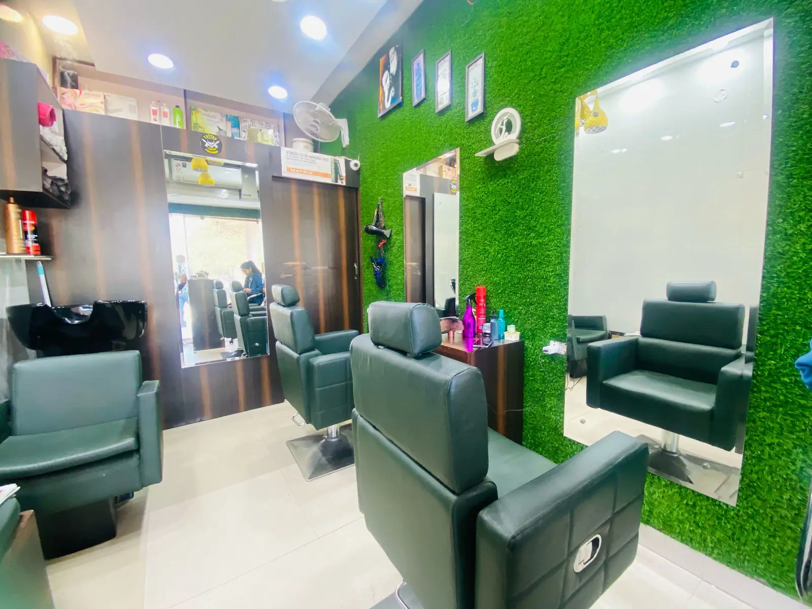 Business image 4