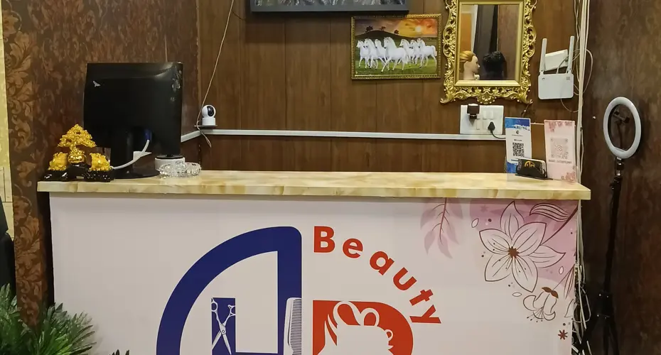 HP Beauty N Blush Unisex Salon
